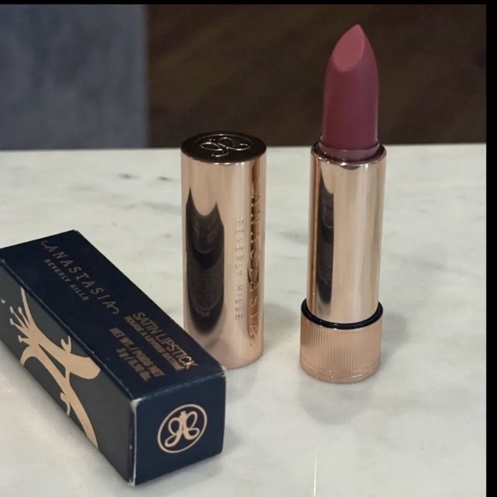 NIB ANASTASIA BEVERLY HILLS Matte & Satin Velvet Lipstick-Pink (Dusty Rose)
